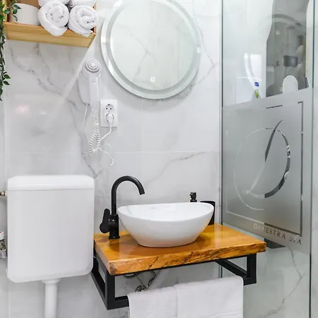 招待所 Danestra *