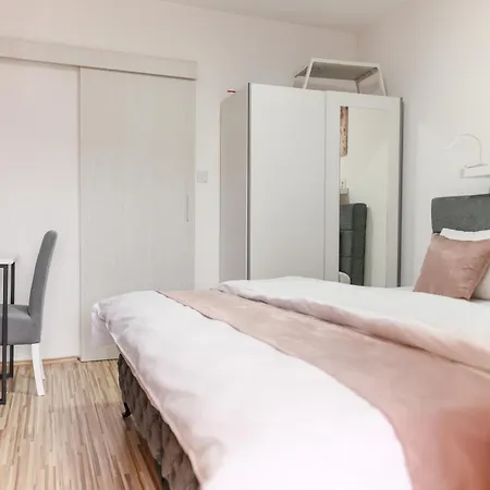 Danestra 索科矿泉村